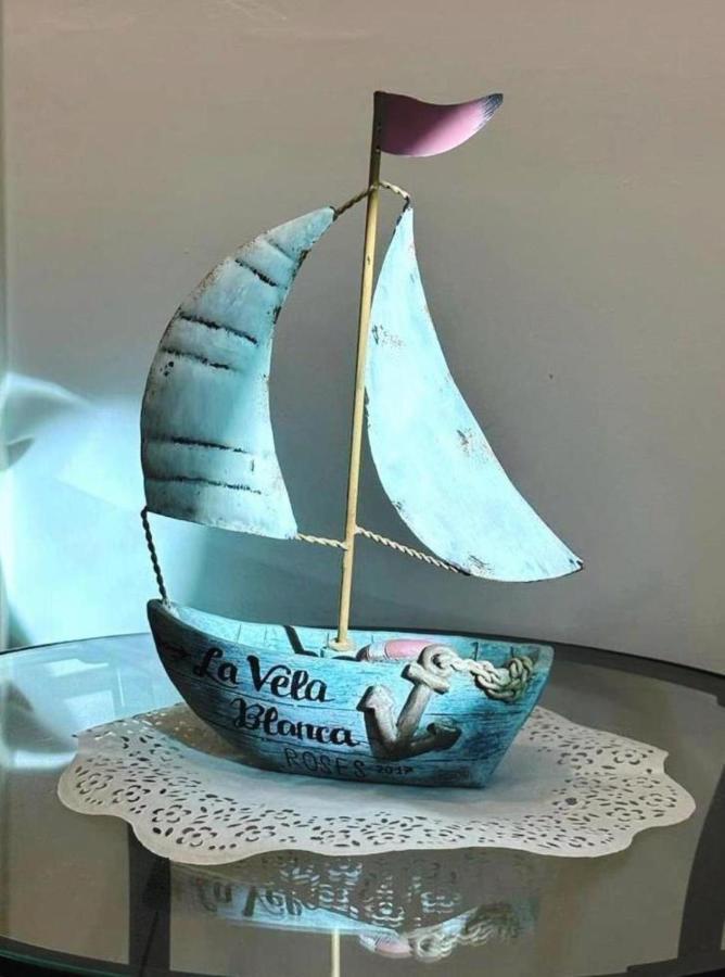 Appartamento La Vela Blanca Roses Esterno foto